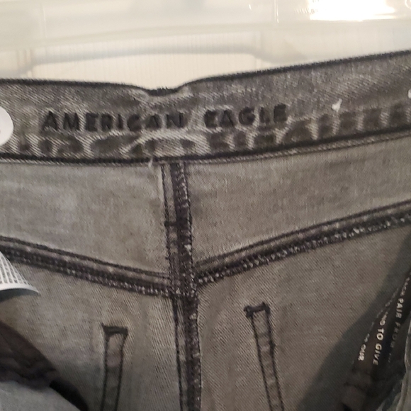 American Eagle Outfitters Gray Crop Ankle Jeans - Picture 7 of 7